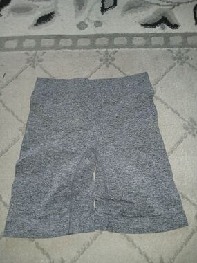 Bebe Womens Compression Shorts Medium Like New-BUY ONE ITEM CHOOSE ONE FREE